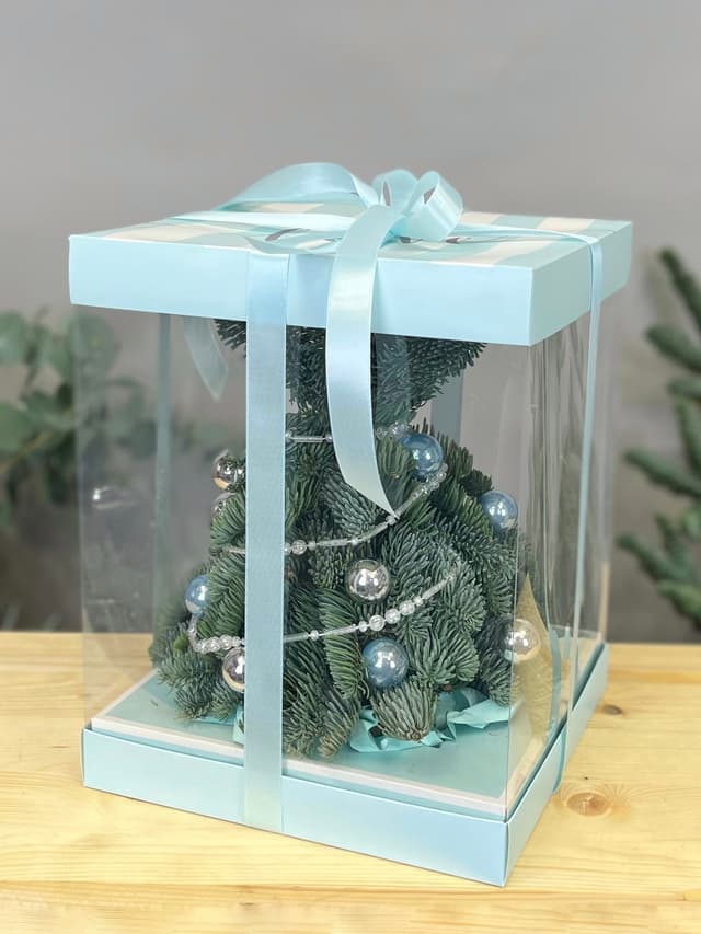 Елка в подарочной упаковке "Голубая" M Елка в подарочной упаковке "Голубая" M