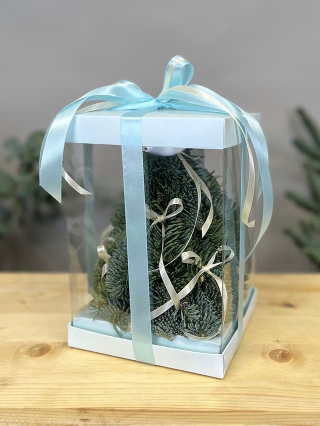 Елка в подарочной упаковке "Голубая" S Елка в подарочной упаковке "Голубая" S