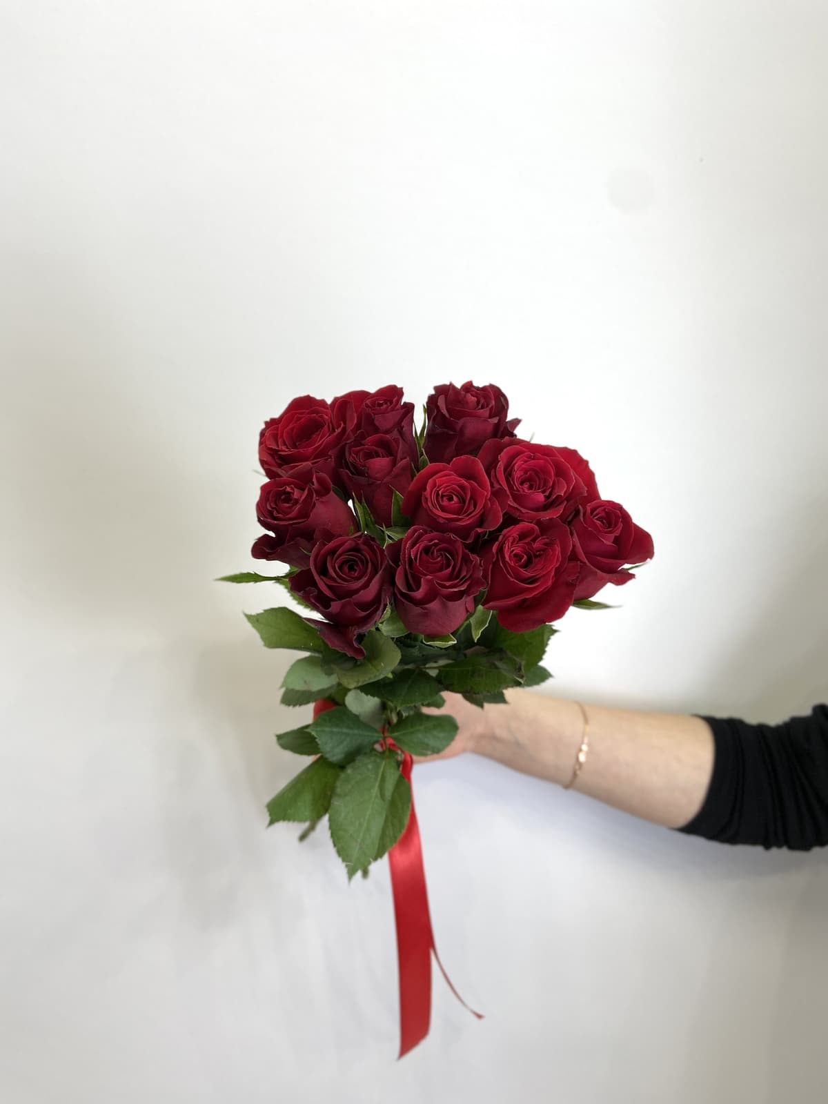 Дизайнерский букет 11шт КРАСНЫЕ Розы Кения 35-40см