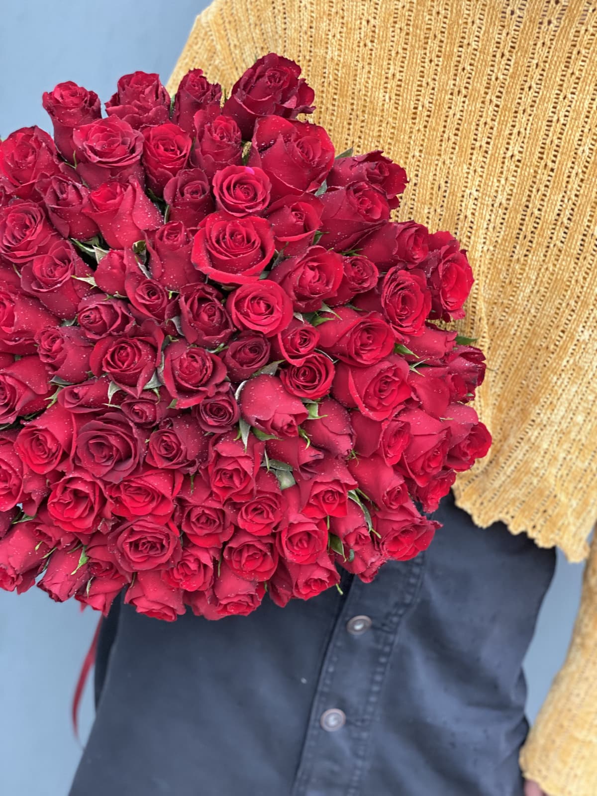 Классический букет из 101 красной розы Кения 35-40 см