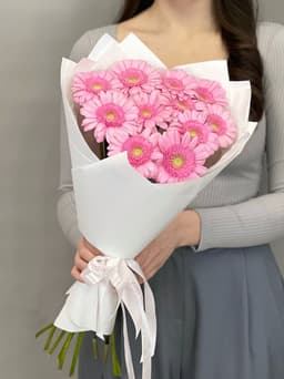 Букет из 11 розовых гермини