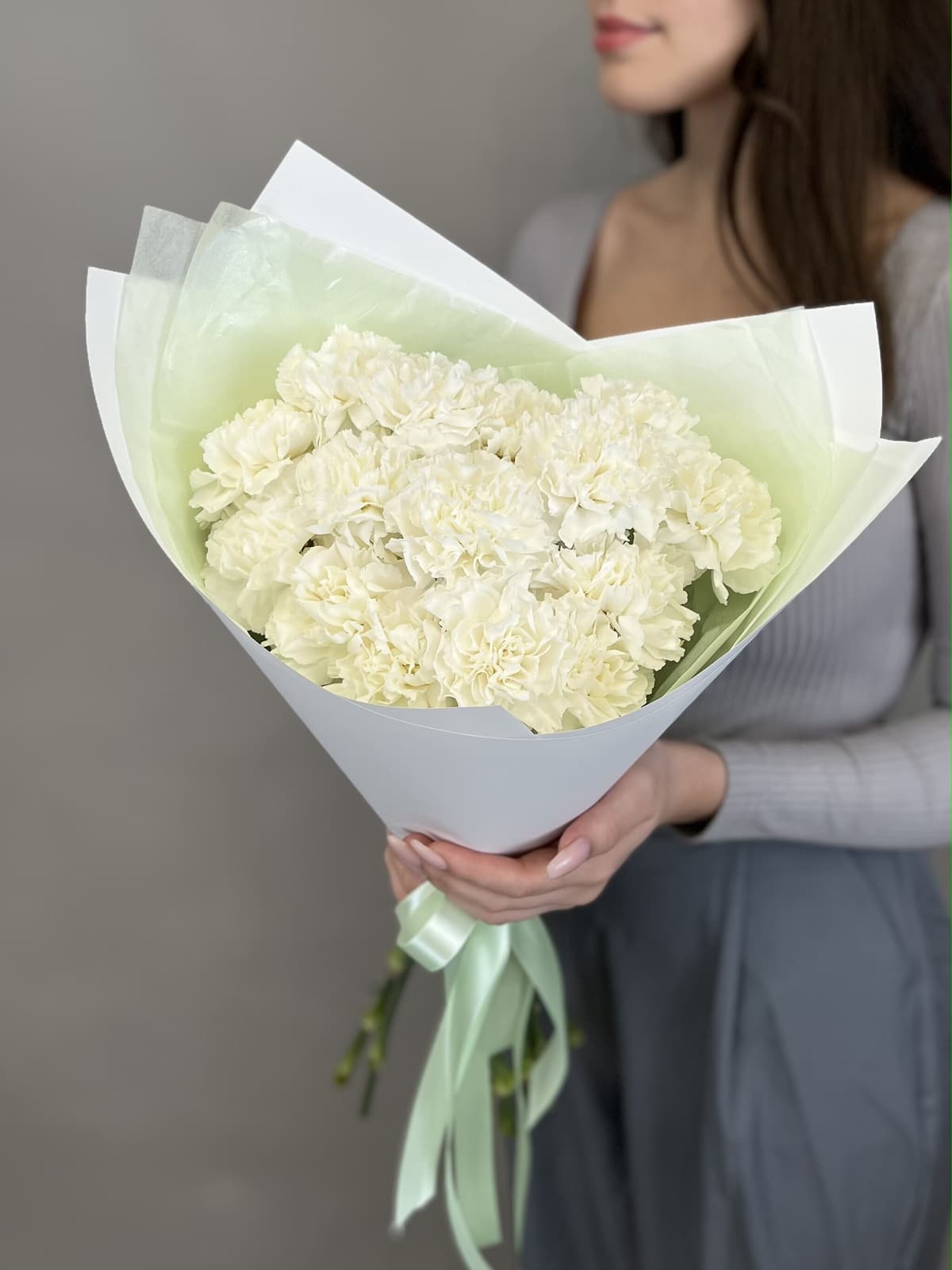 Букет из 15 белых диантусов Проспект