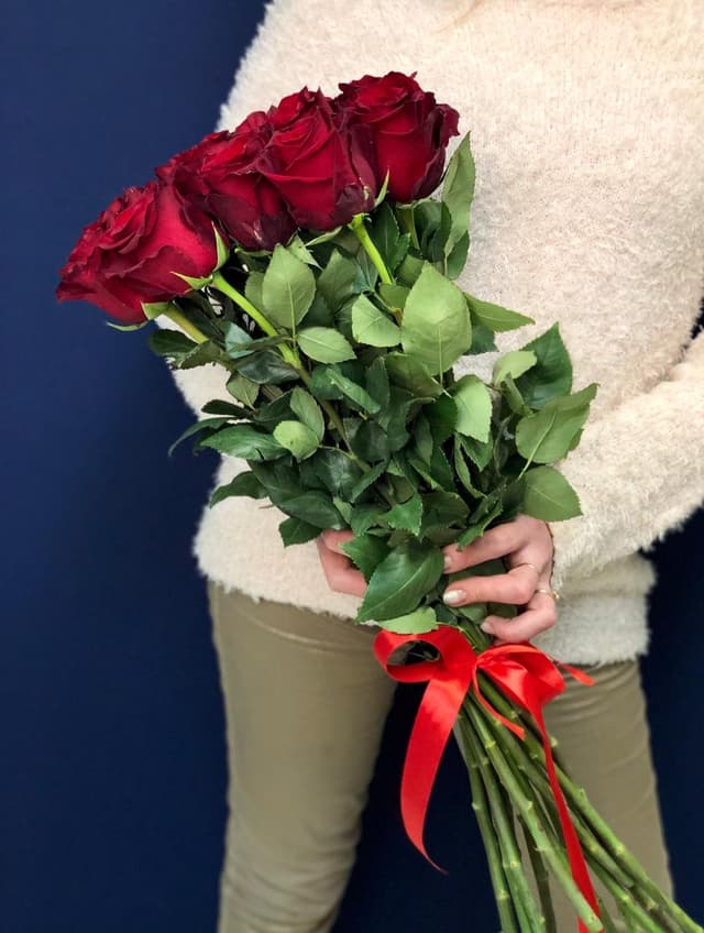 Букет из 15 красных Роз Эквадор 100 см Букет из 15 красных Роз Эквадор 100 см