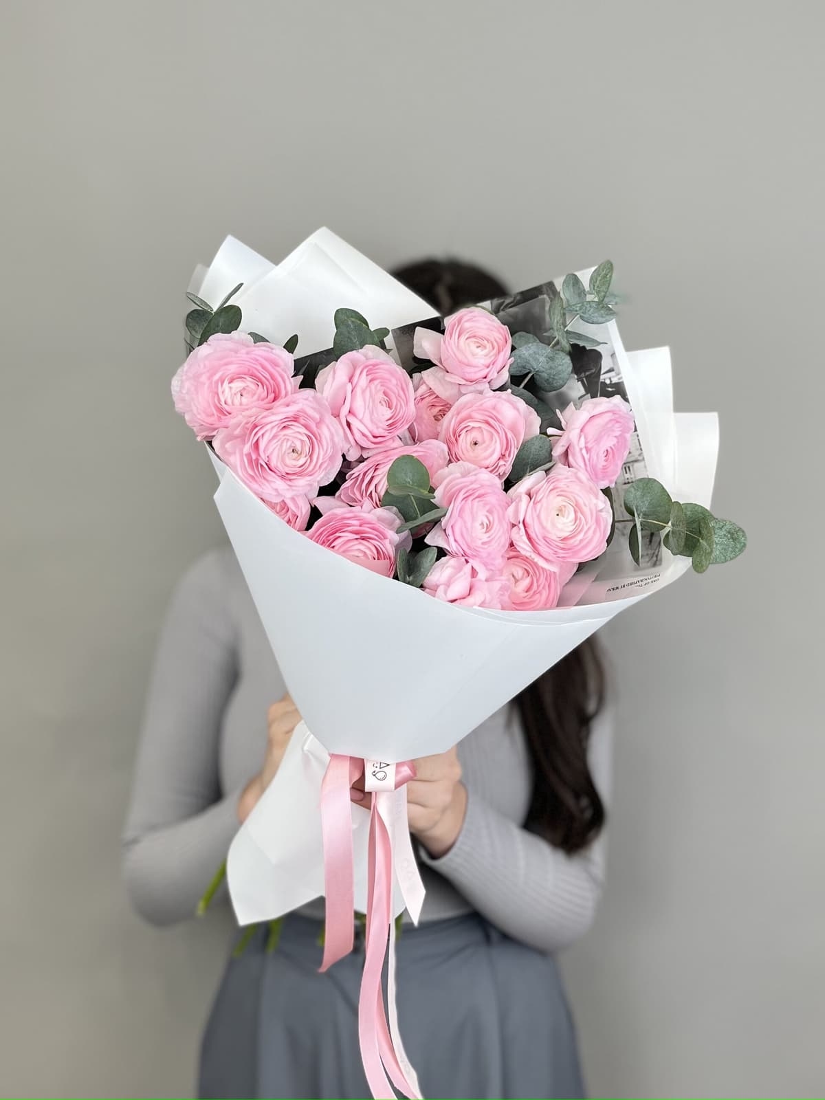 Букет из 15 ранункулюсов "Lady"