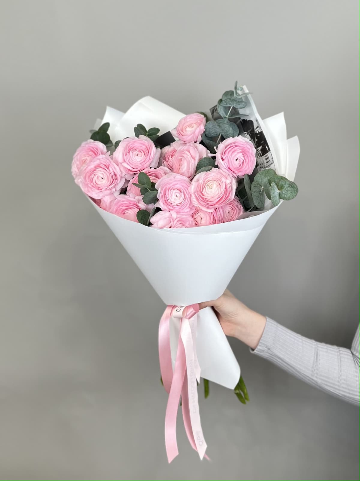 Букет из 15 ранункулюсов "Lady"