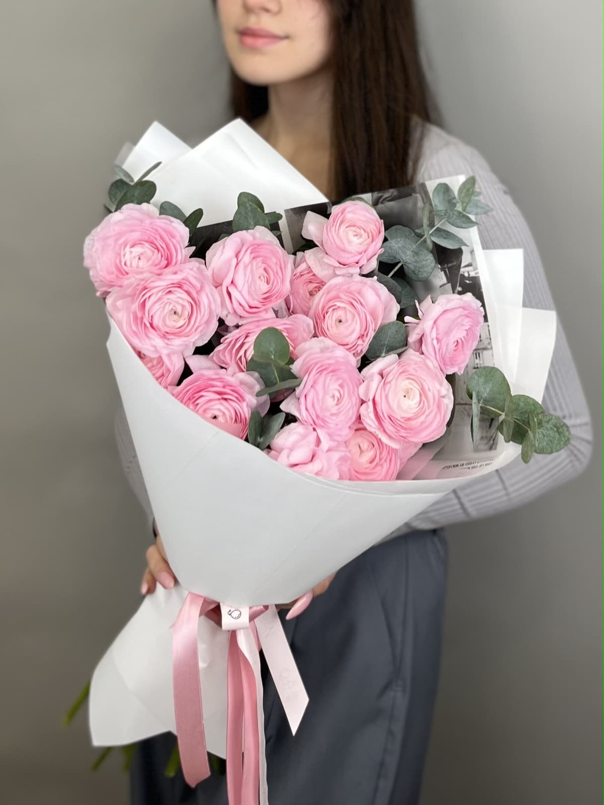 Букет из 15 ранункулюсов "Lady"