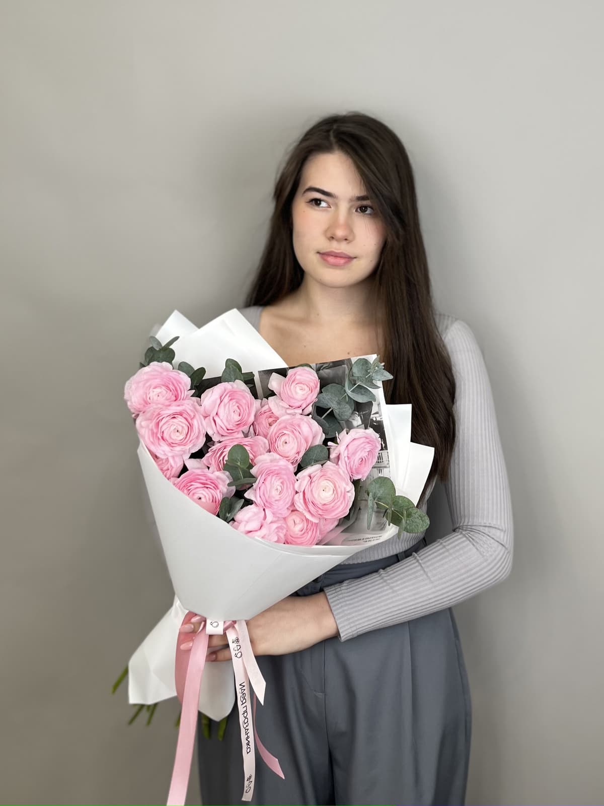 Букет из 15 ранункулюсов "Lady"