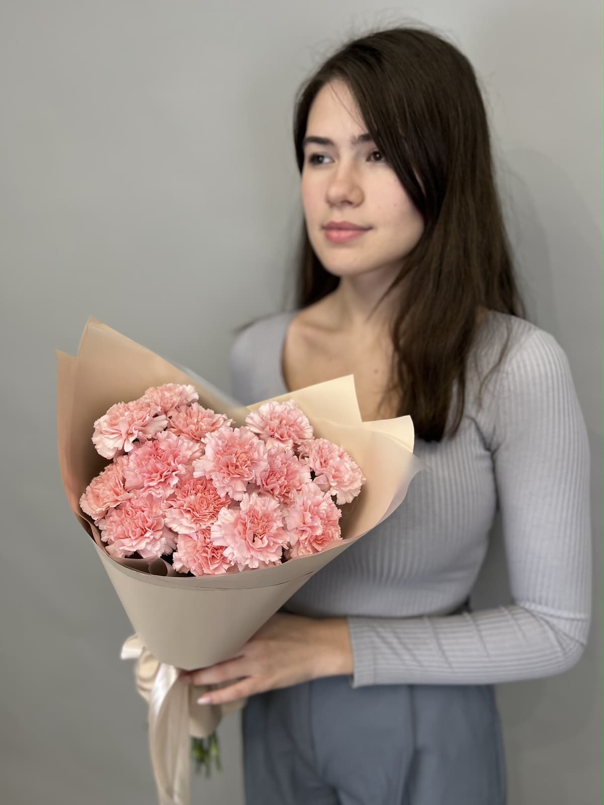 Цветочный букет из 15 розовых диантусов