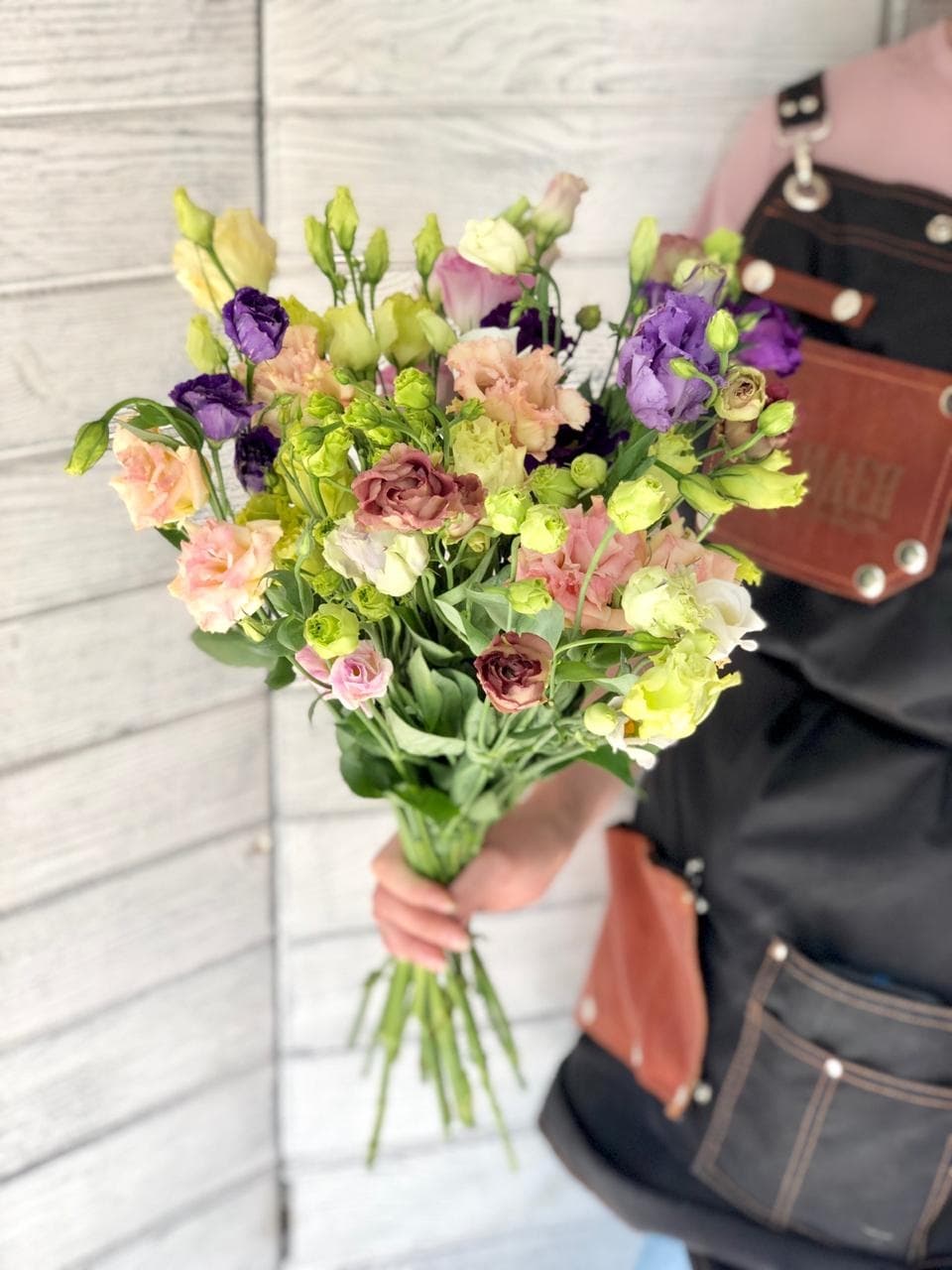 Красивый букет из 25 эустом Уфа