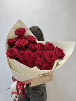 Букет из 25 Красных Роз в Фоамиране
