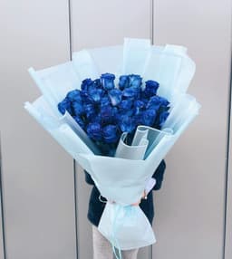 Любимый букет из 25 синих Роз в фирменном оформлении