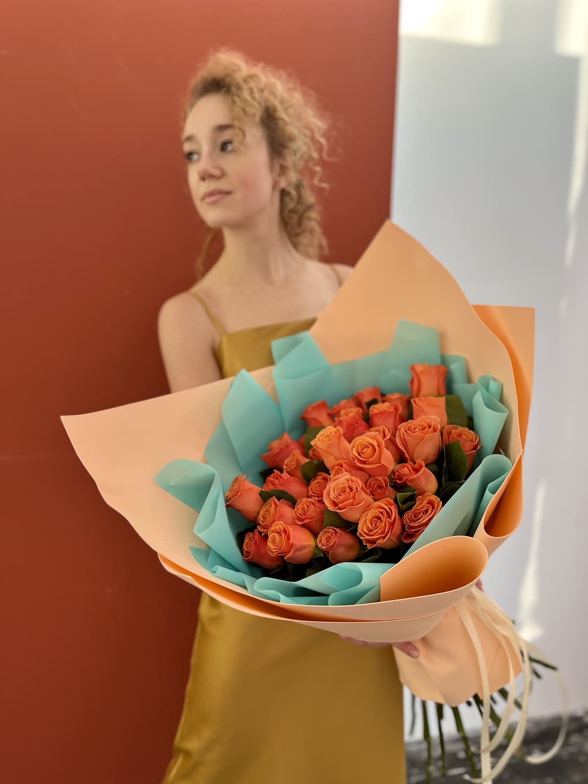 Букет из 35 оранжевых Роз в фоамиране