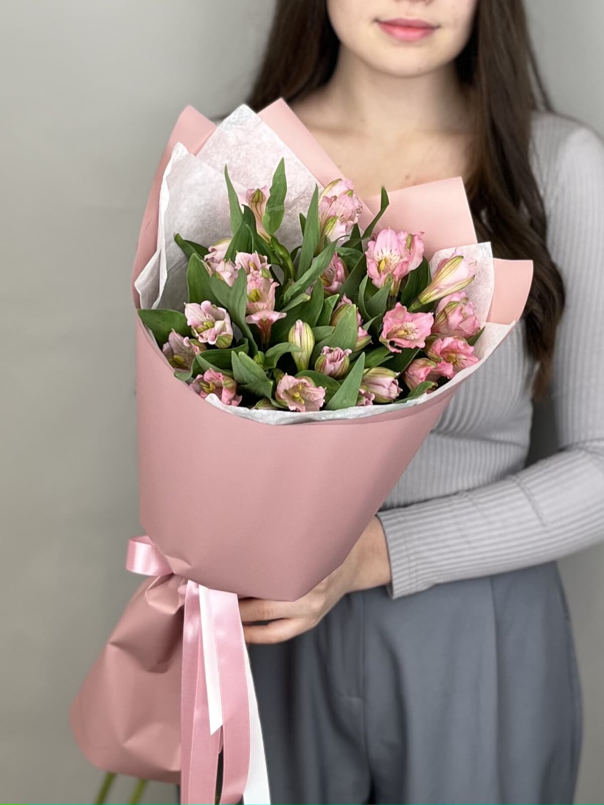 Мини букет из 5 альстромерий "Elegance"