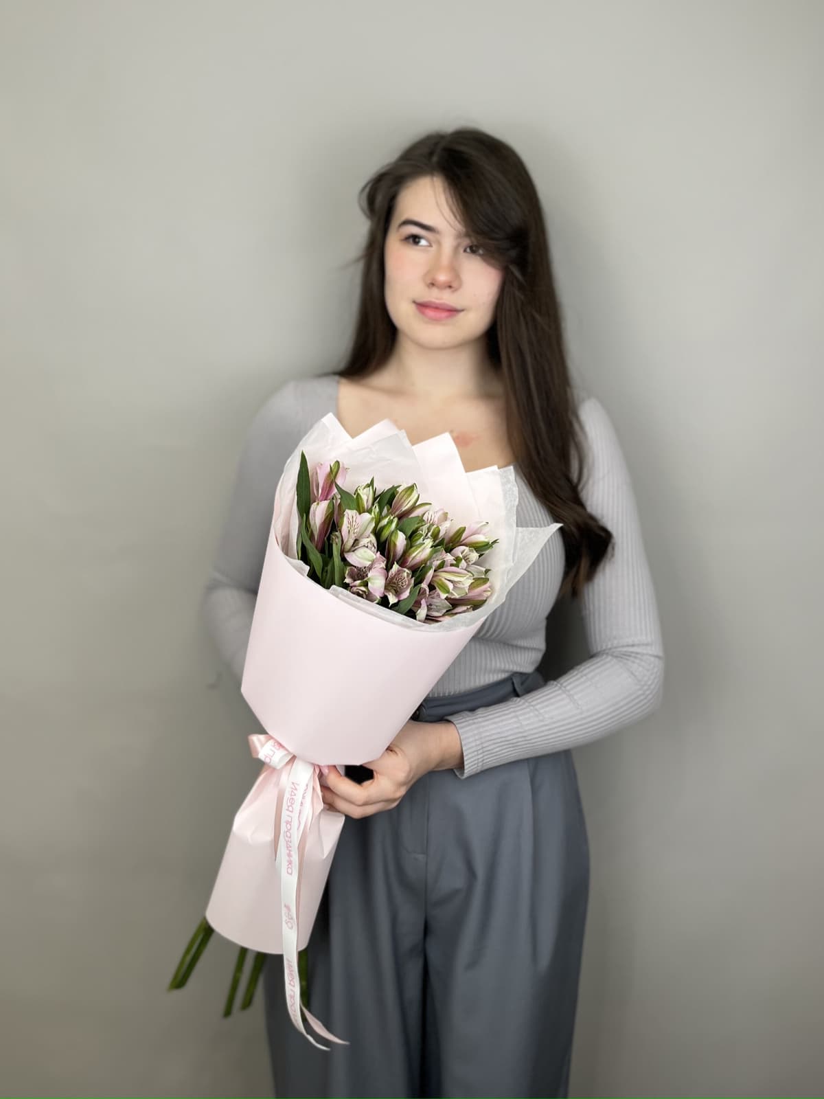 Цветочный букет из 5 альстромерий "Primadonna"