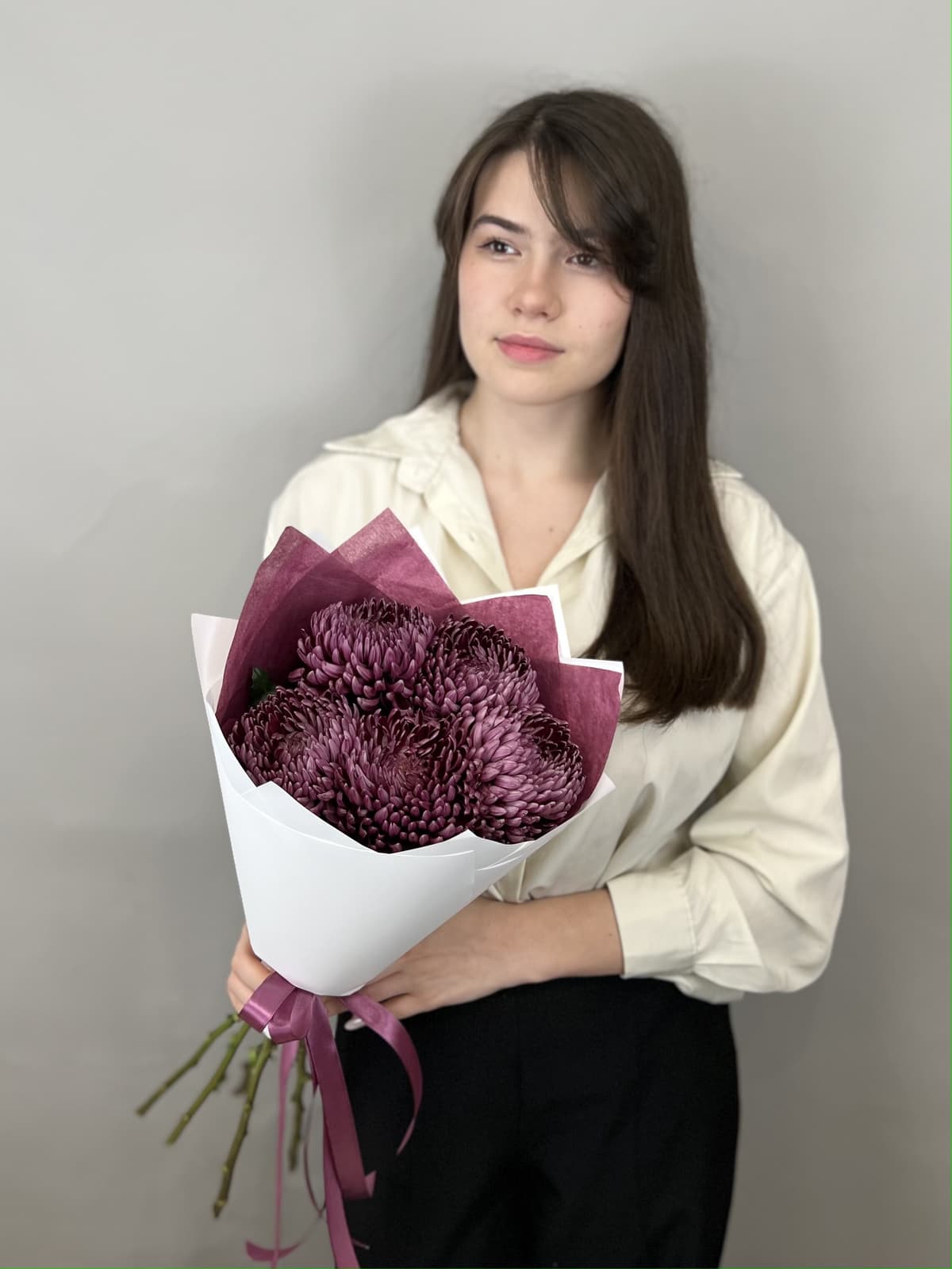 Букет из 5 фиолетовых хризантем Bigoudi