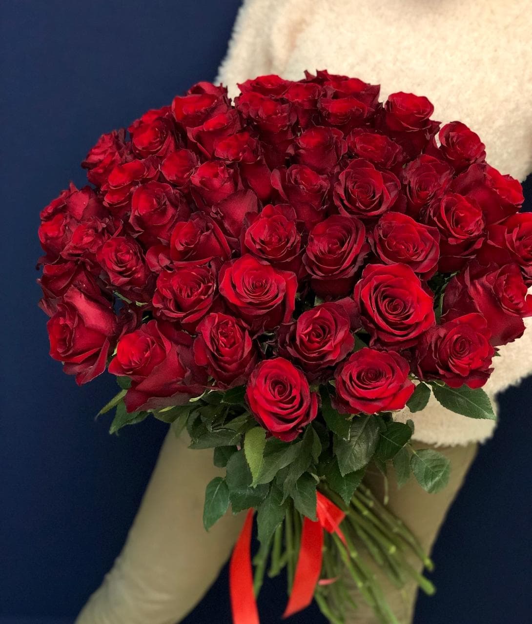 Букет из 51 красной розы Эквадор 80 см