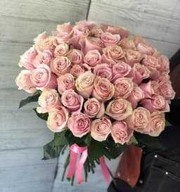 Свежий букет из 51 розовой розы 60 см