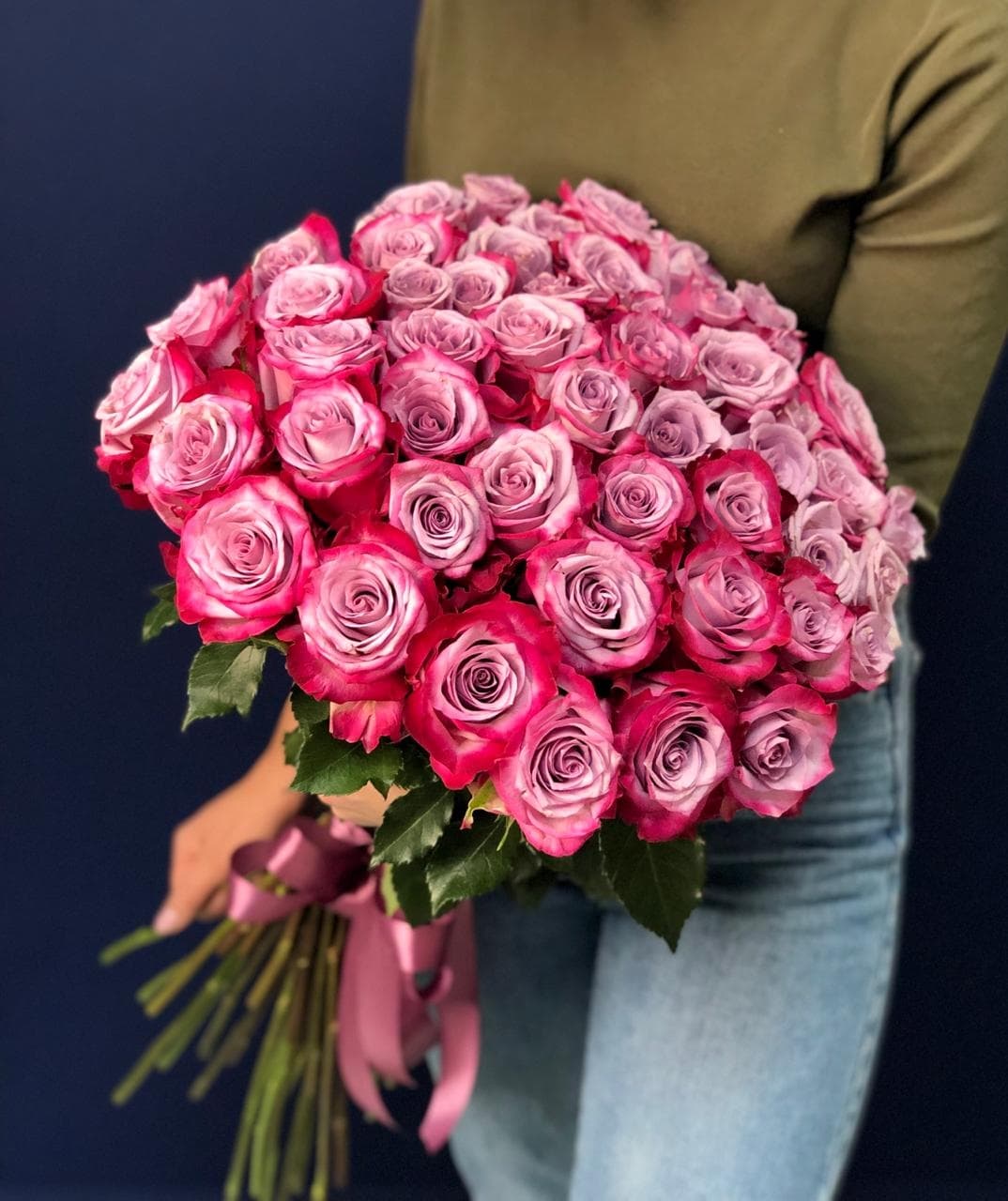 Букет из 51 сиреневой розы 70 см