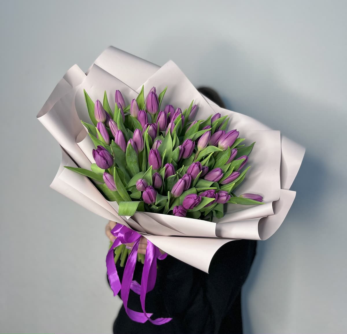 Букет из 51 Тюльпана в матовой бумаге