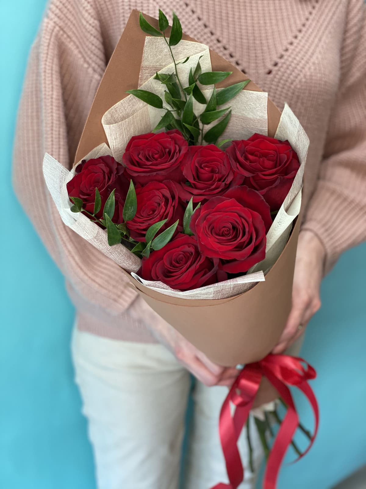 Букет из 7 красных Роз Эквадор в фоамиране 90 см