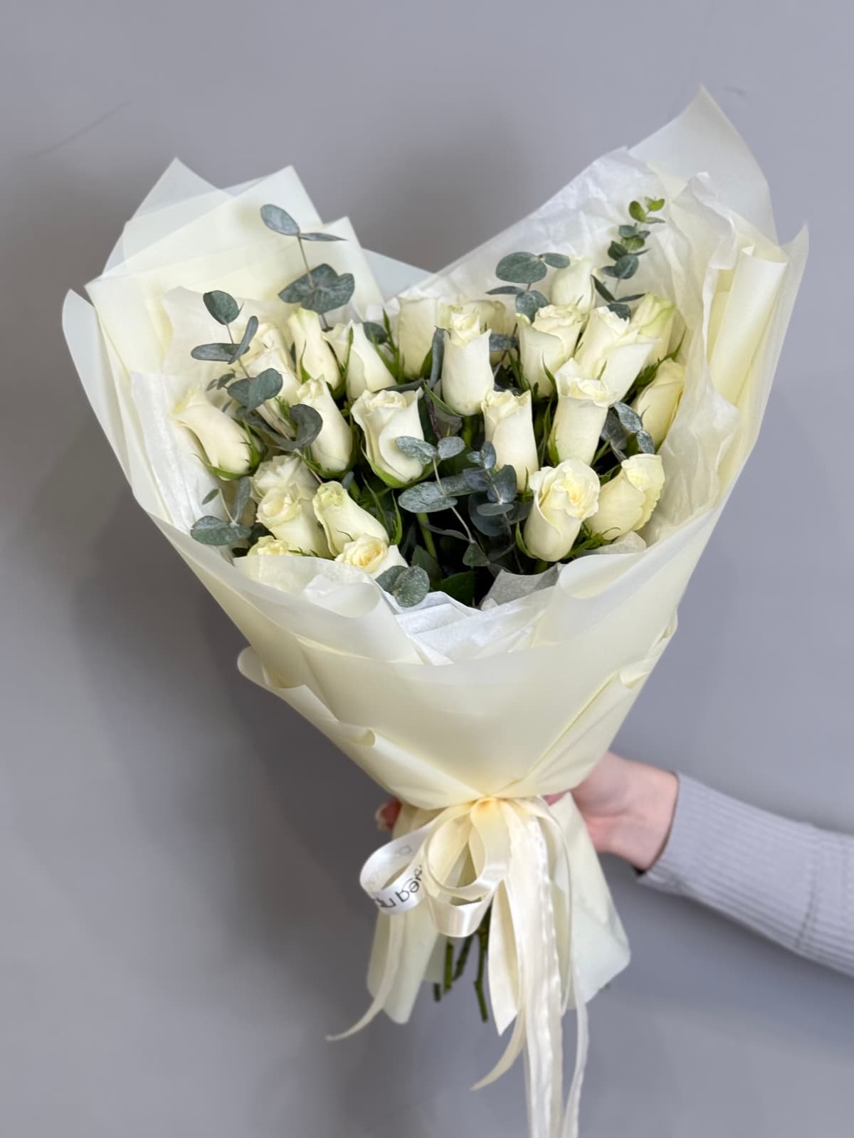 Букет из белых роз кения "Athena" L