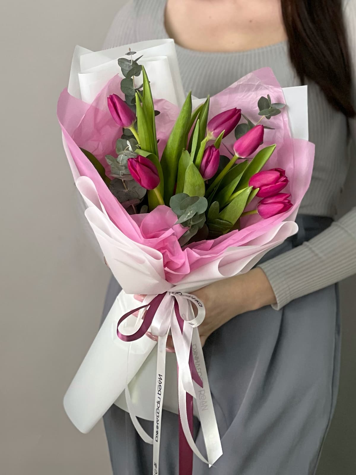 Букет из фиолетовых тюльпанов "Поцелуй весны" (7)