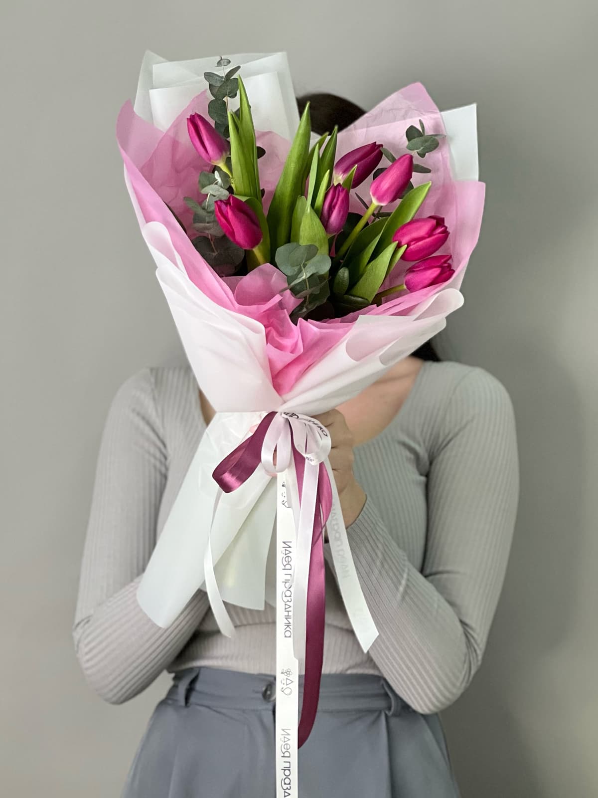 Букет из фиолетовых тюльпанов "Поцелуй весны" (7)