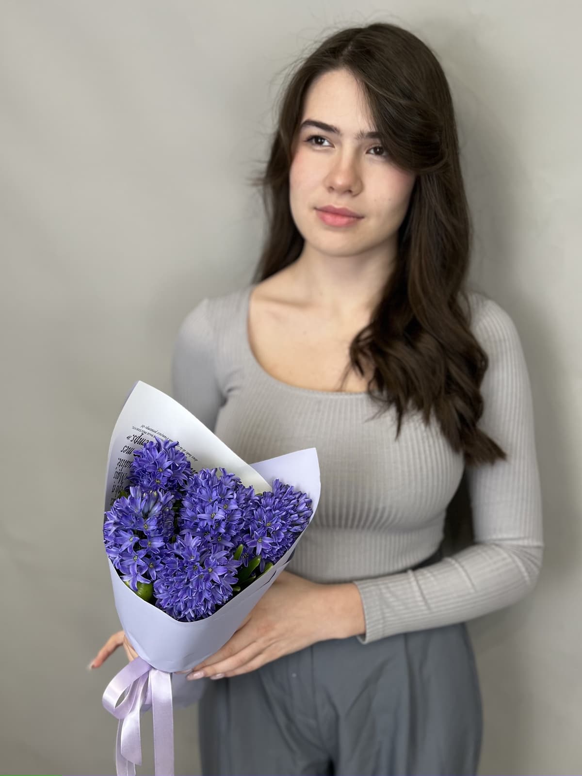 Красивый букет из гиацинтов "Minos" S