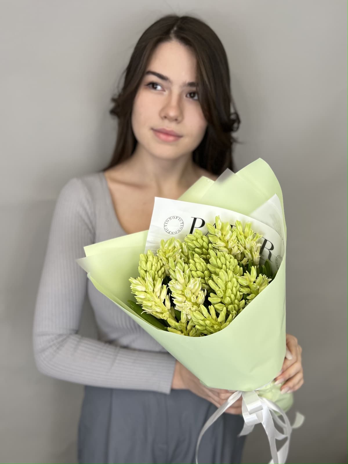 Дизайнерский букет из гиацинтов "Top white" L