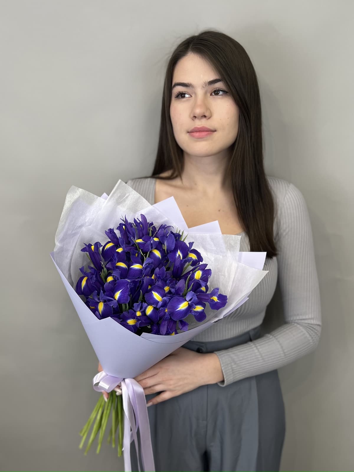 Букет из ирисов "Blue Magic" M