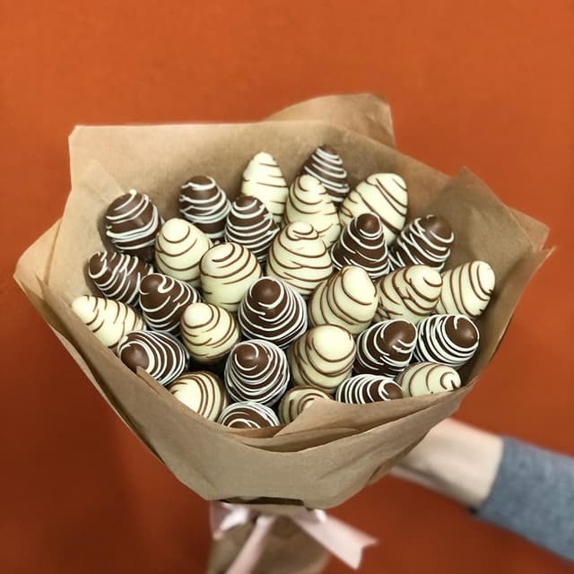 Букет из клубники "Drama Queen" Букет из клубники "Drama Queen"