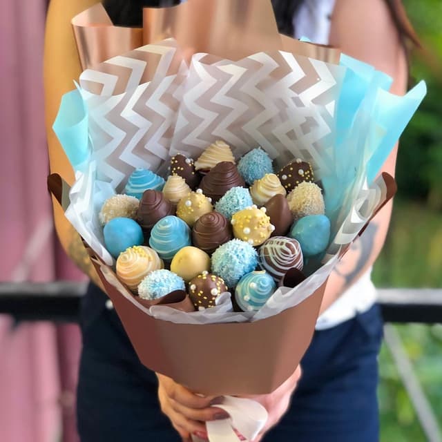 Букет из клубники "Муза" Букет из клубники "Муза"