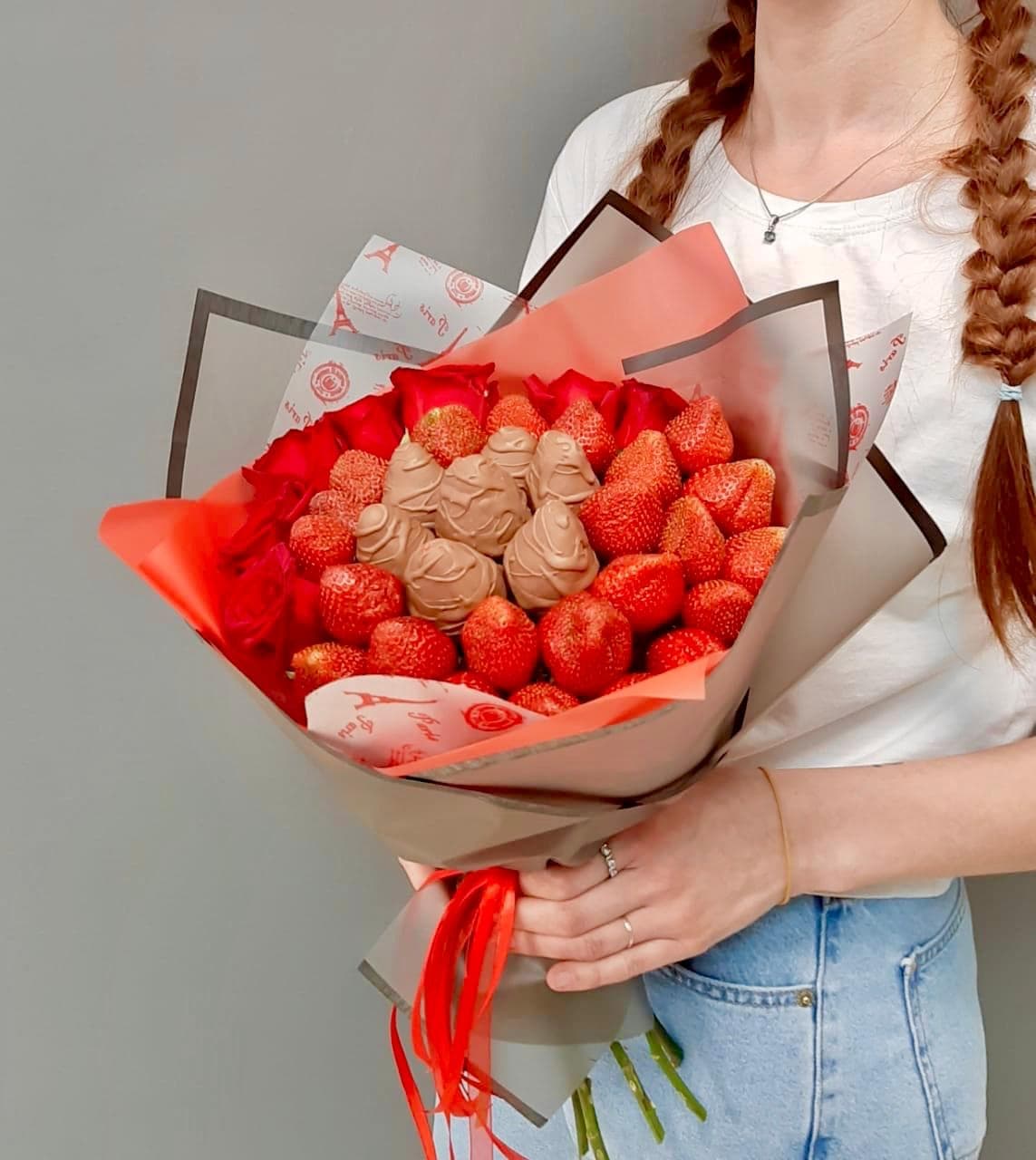 Букет из клубники "Поцелуй"