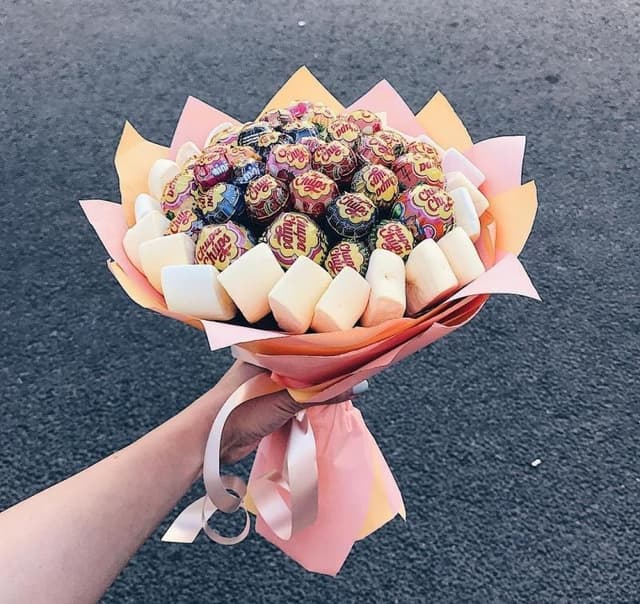 Букет из конфет "Chupa Chups" Букет из конфет "Chupa Chups"