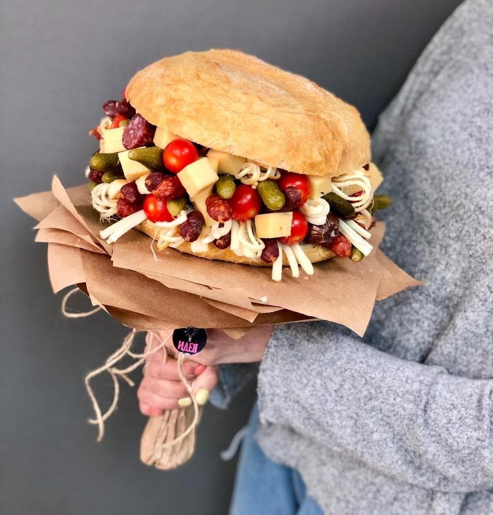 Букет из мяса и овощей "Биг Бургер"