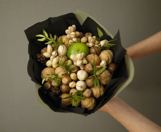 Букет из орехов "Лаймовый орех" Букет из орехов "Лаймовый орех"