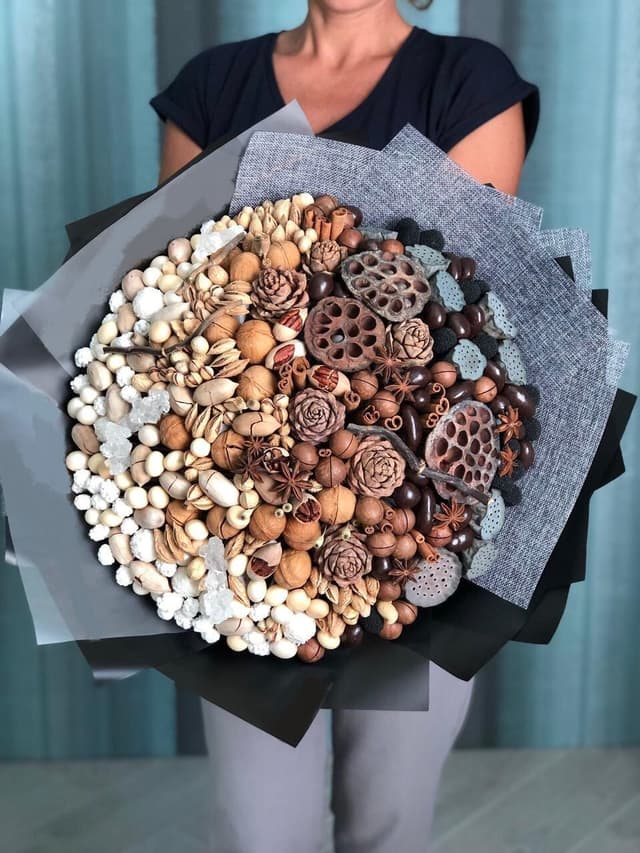 Букет из орехов "Ореховый макси" Букет из орехов "Ореховый макси"