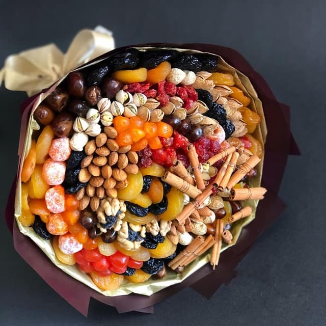 Букет из орехов "Витаминный микс" Букет из орехов "Витаминный микс"