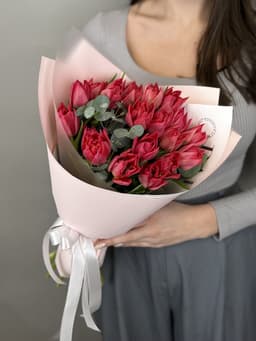 Букет из пионовидных тюльпанов "Raspberry" M