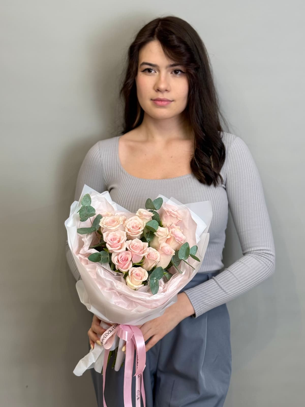 Букет из розовых роз кения "Pink athena" M