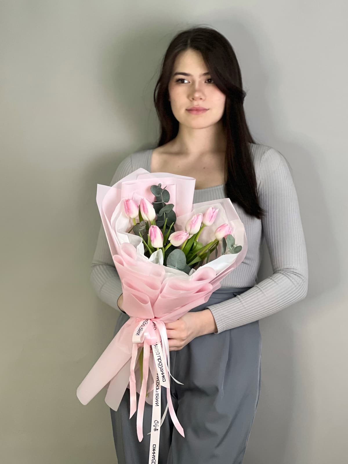 Букет из розовых тюльпанов "Поцелуй весны" (7)