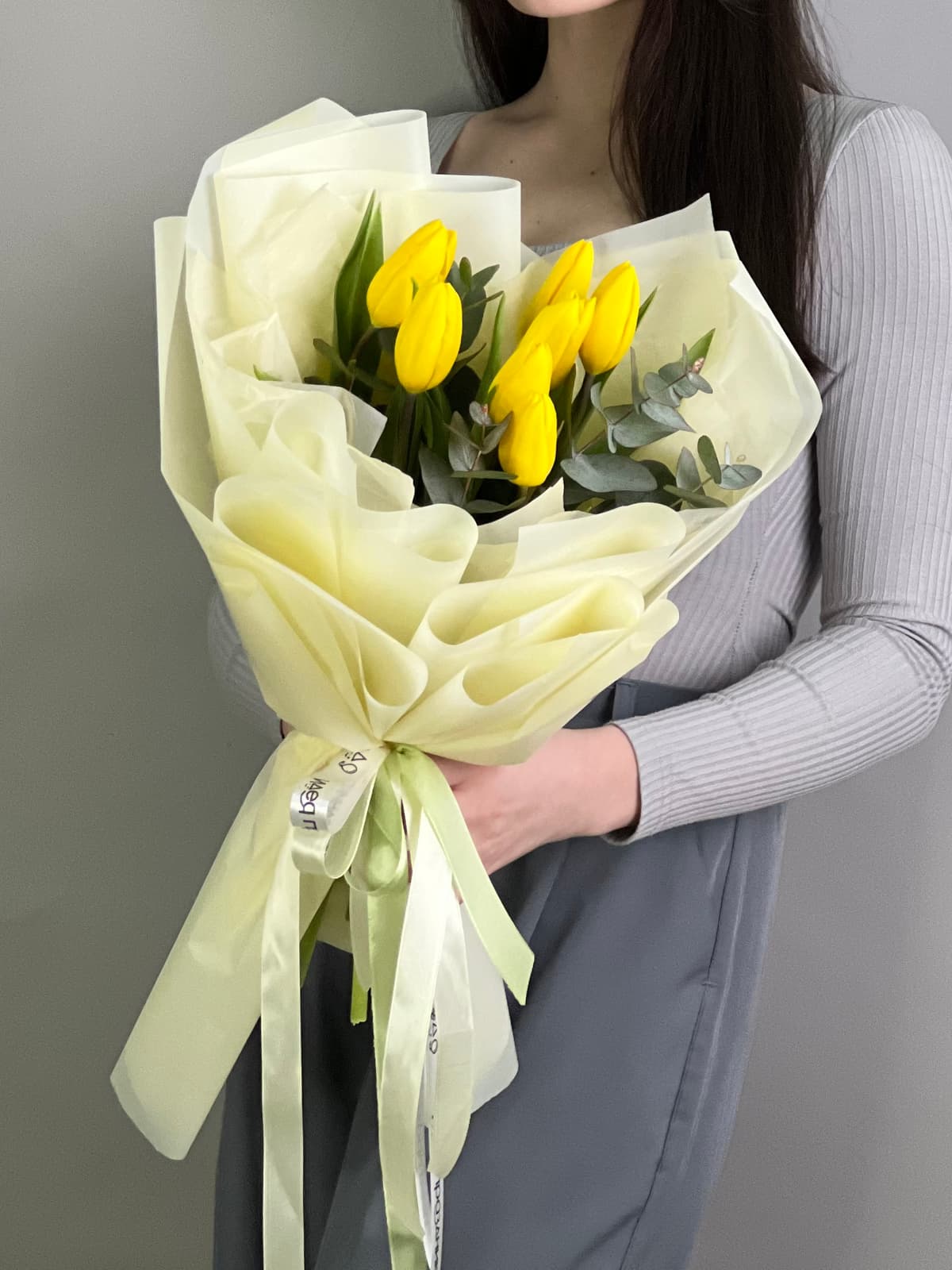 Букет из желтых тюльпанов "Поцелуй весны" (7)
