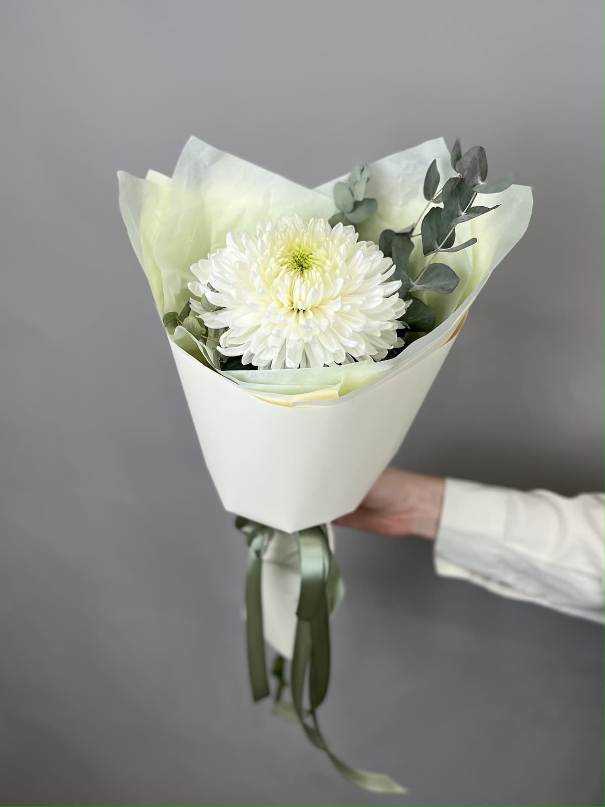 Цветочный букет хризантем "Magnum" XS .