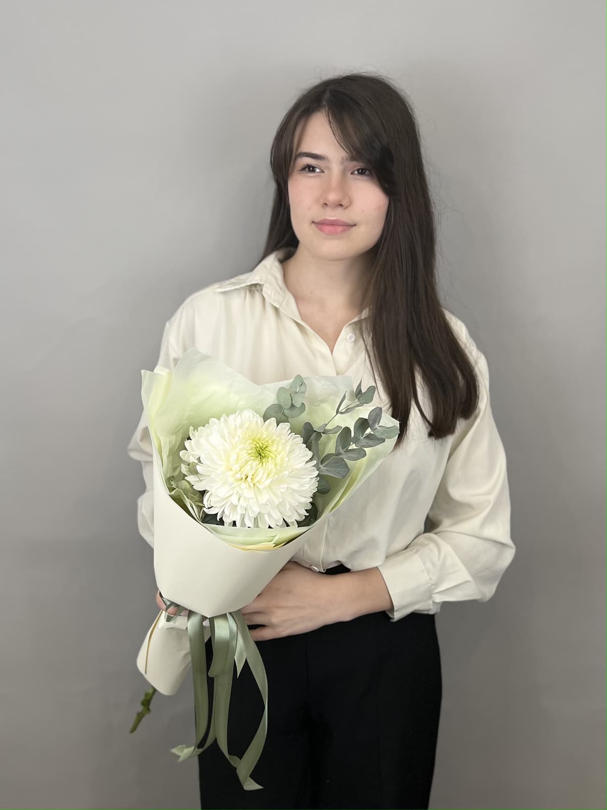 Цветочный букет хризантем "Magnum" XS .