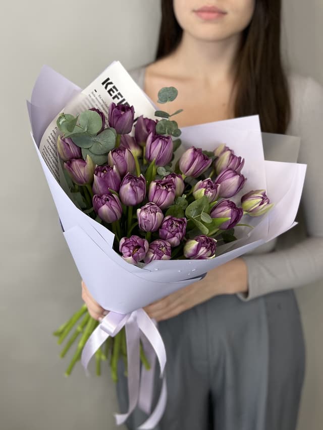 Нежный букет пионовидных тюльпанов «Блу Даймонд» (27) Нежный букет пионовидных тюльпанов «Блу Даймонд» (27)