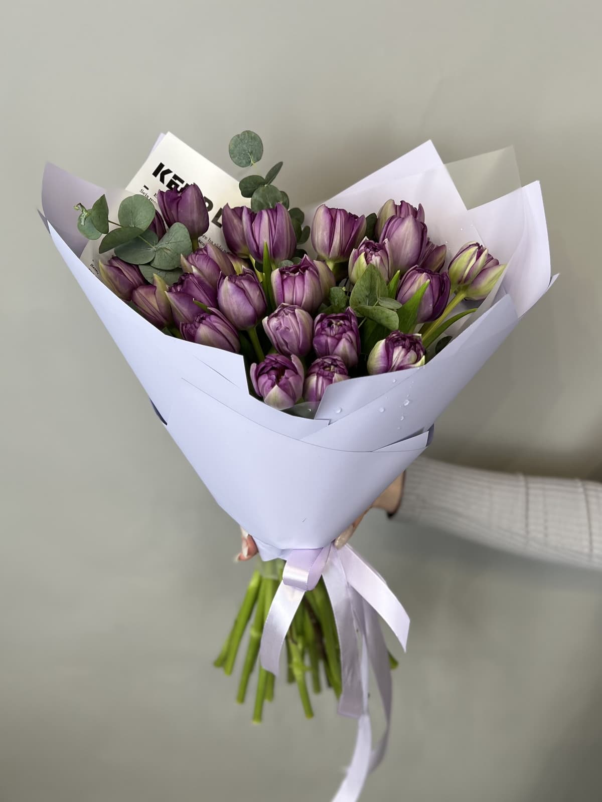 Нежный букет пионовидных тюльпанов «Блу Даймонд» (27)