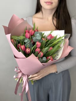 Букет пионовидных тюльпанов "Columbus" L