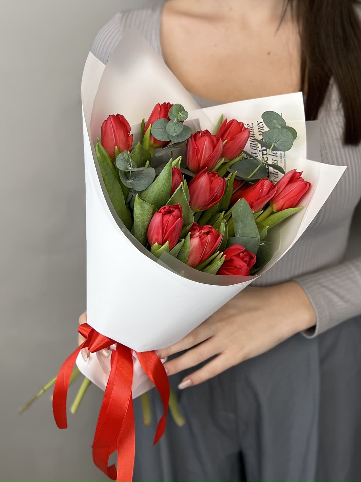 Букет пионовидных тюльпанов "Красная принцесса" (11)