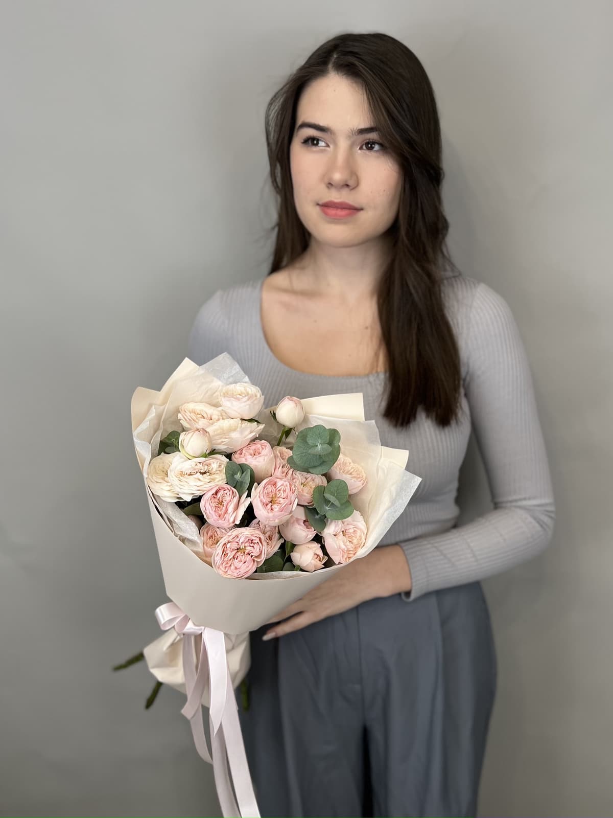 Красочный букет цветов "Румяна" S