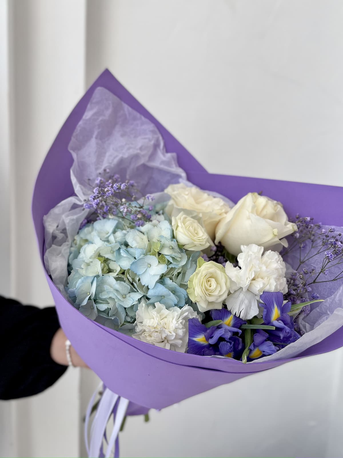 Букет с Гортензией и Ирисами